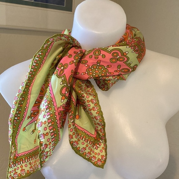 Accessories - 1970’s vintage silk scarf green & pink 27 x 27” hand sewn hem Peter Max style